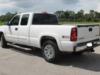 Image 3 of 16 of a 2005 CHEVROLET SILVERADO Z71