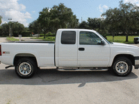 Image 4 of 16 of a 2005 CHEVROLET SILVERADO Z71