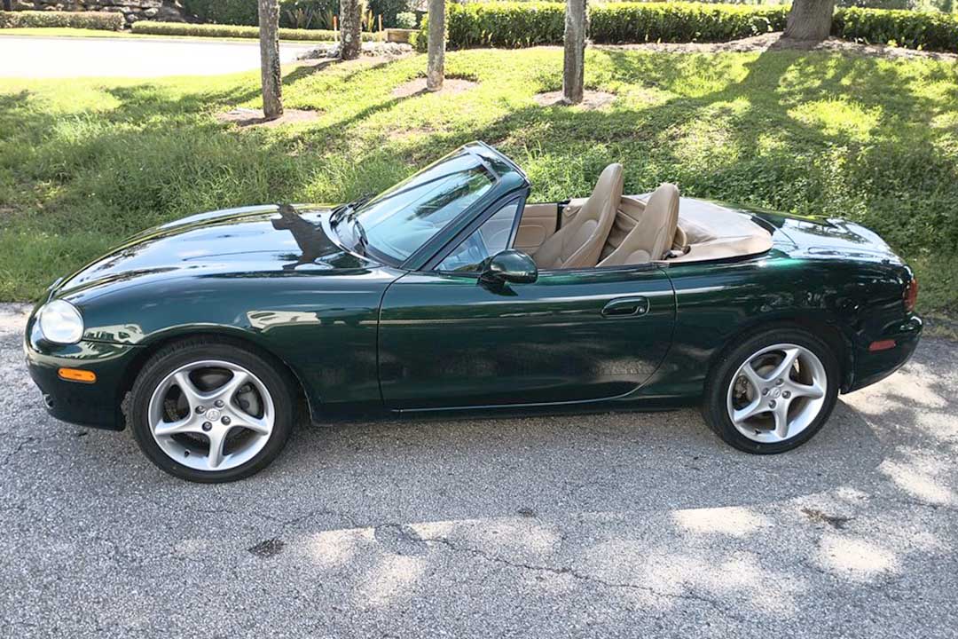 4th Image of a 2001 MAZDA MX-5 MIATA