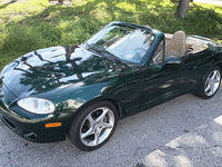 Image 2 of 15 of a 2001 MAZDA MX-5 MIATA