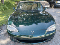 Image 6 of 15 of a 2001 MAZDA MX-5 MIATA