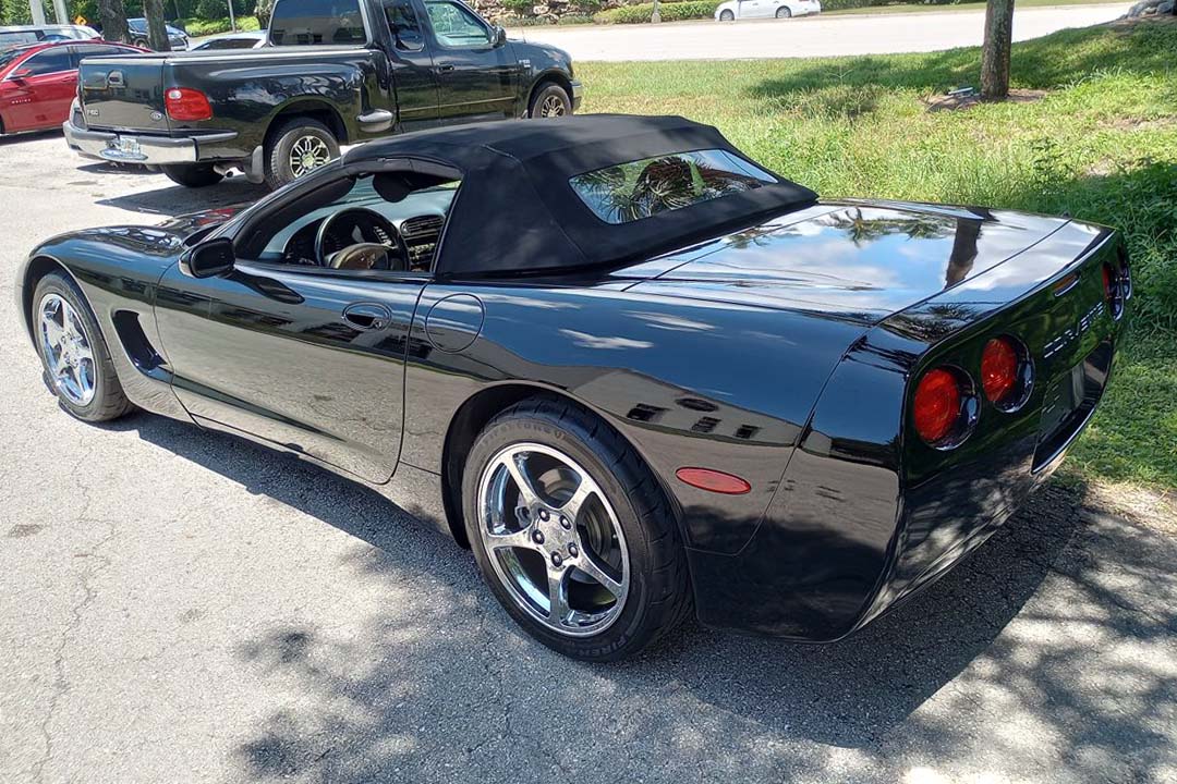 4th Image of a 2003 CHEVROLET CORVETTE