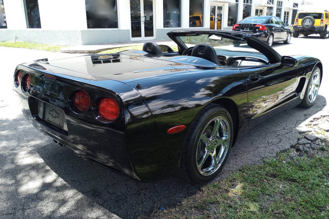 5th Image of a 2003 CHEVROLET CORVETTE