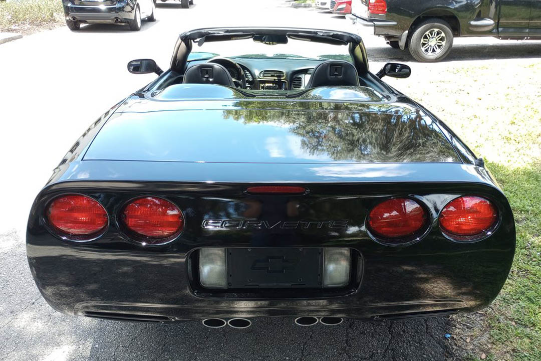 13th Image of a 2003 CHEVROLET CORVETTE