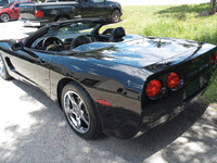 Image 4 of 24 of a 2003 CHEVROLET CORVETTE