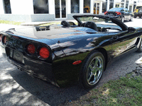 Image 6 of 24 of a 2003 CHEVROLET CORVETTE