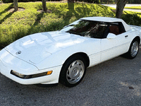 Image 2 of 14 of a 1991 CHEVROLET CORVETTE