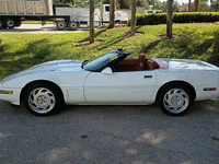 Image 4 of 14 of a 1991 CHEVROLET CORVETTE