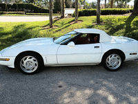 Image 5 of 14 of a 1991 CHEVROLET CORVETTE