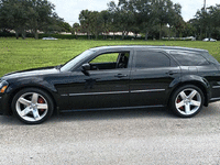 Image 3 of 15 of a 2007 DODGE MAGNUM SRT-8