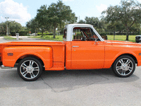 Image 6 of 13 of a 1972 CHEVROLET C10