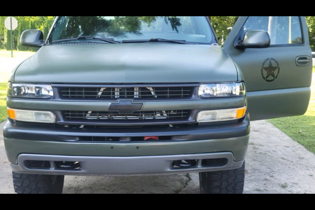 3rd Image of a 2002 CHEVROLET SILVERADO 1500