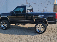 Image 3 of 6 of a 1995 CHEVROLET K1500