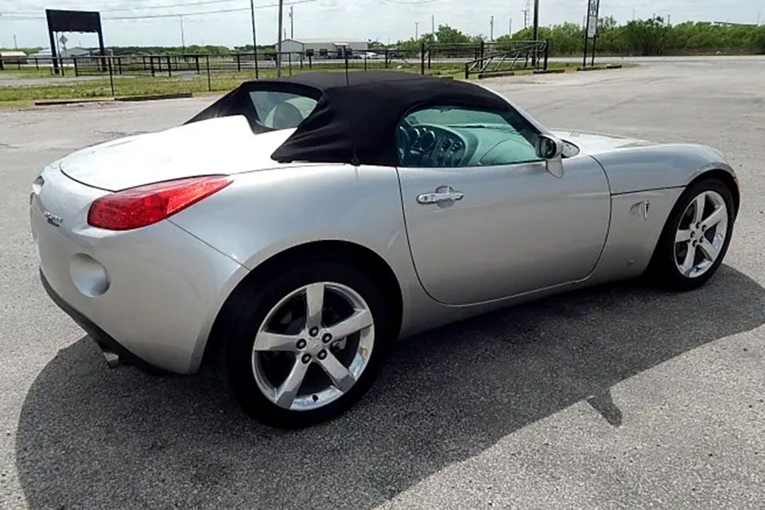 5th Image of a 2006 PONTIAC SOLSTICE