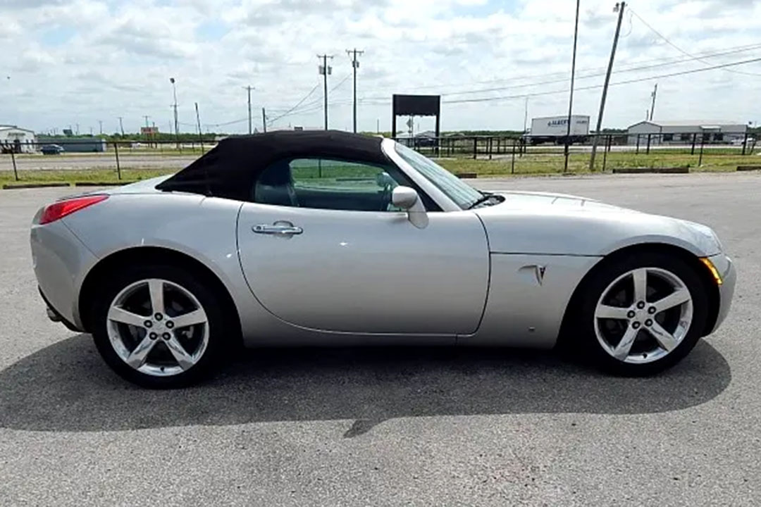 7th Image of a 2006 PONTIAC SOLSTICE