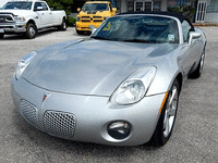 Image 2 of 17 of a 2006 PONTIAC SOLSTICE