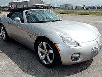 Image 3 of 17 of a 2006 PONTIAC SOLSTICE