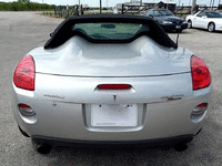 Image 10 of 17 of a 2006 PONTIAC SOLSTICE