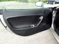 Image 11 of 17 of a 2006 PONTIAC SOLSTICE