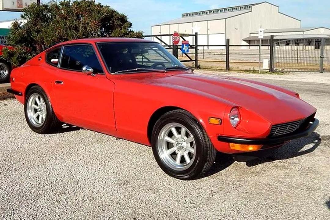 2nd Image of a 1974 DATSUN 260Z