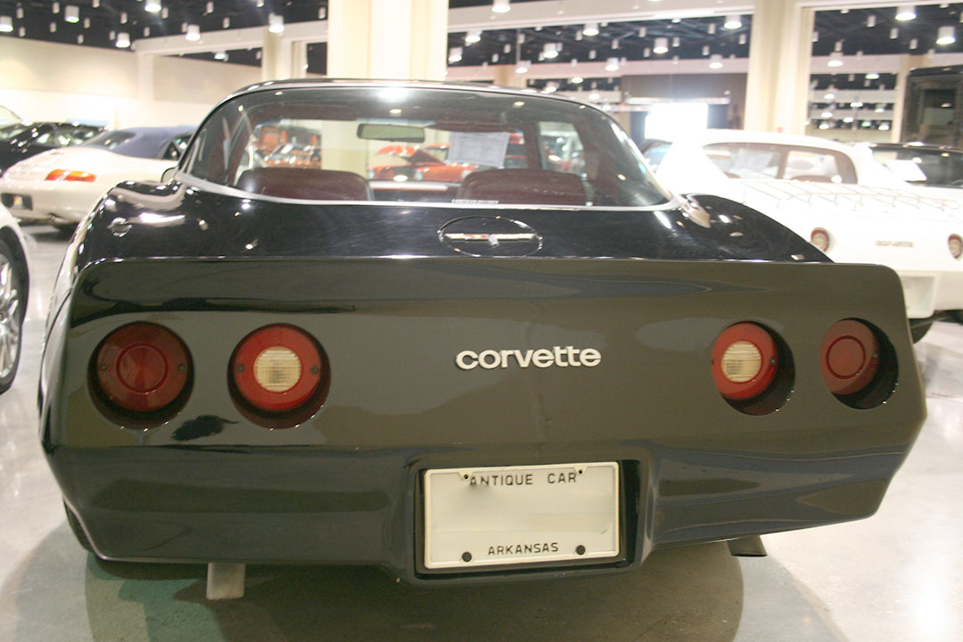 3rd Image of a 1980 CHEVROLET CORVETTE