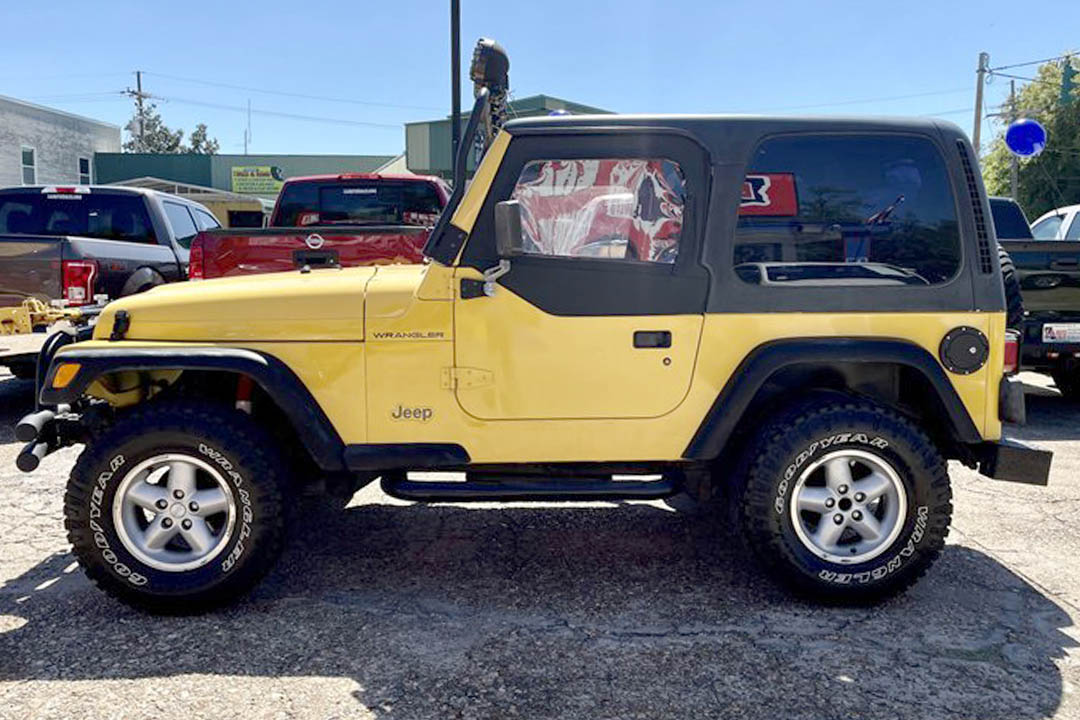 4th Image of a 2000 JEEP WRANGLER SE