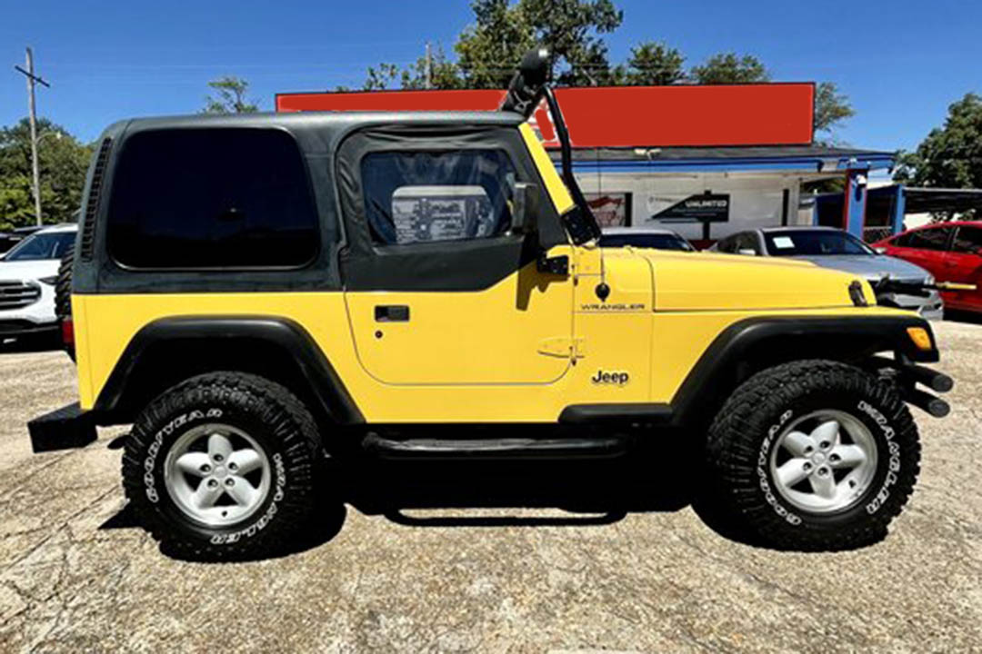 5th Image of a 2000 JEEP WRANGLER SE