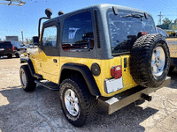Image 3 of 14 of a 2000 JEEP WRANGLER SE