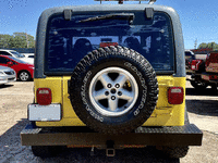 Image 8 of 14 of a 2000 JEEP WRANGLER SE