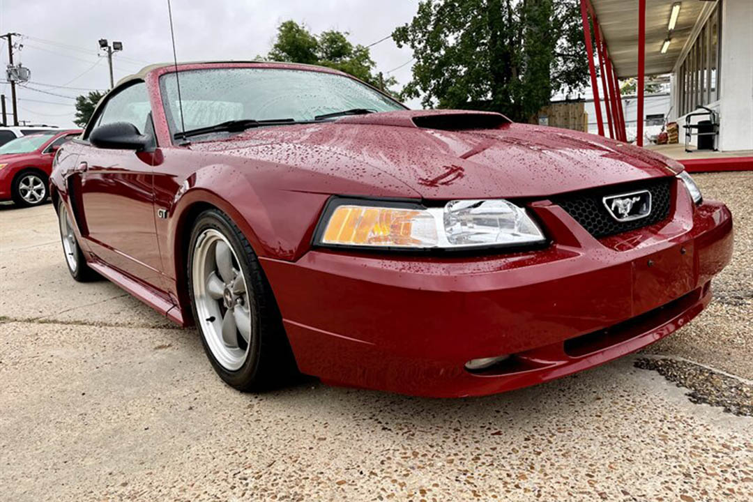 1st Image of a 2002 FORD MUSTANG