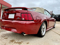 Image 3 of 13 of a 2002 FORD MUSTANG