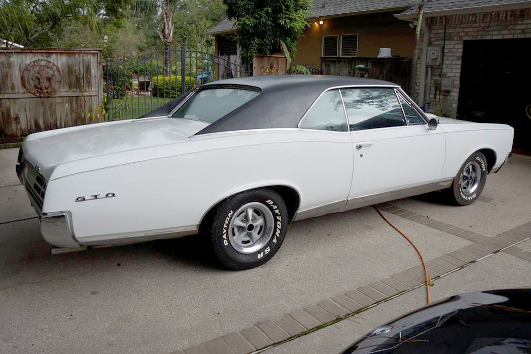 2nd Image of a 1967 PONTIAC GTO