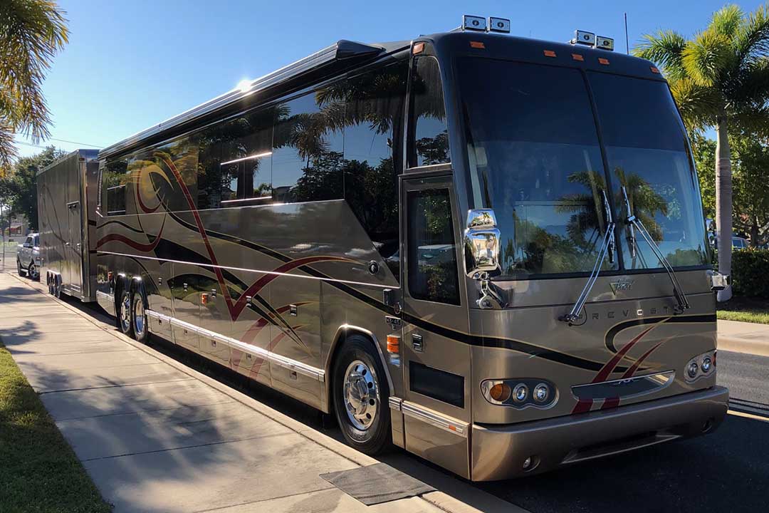 0th Image of a 2003 PREVOST FEATHERLITE H3-45