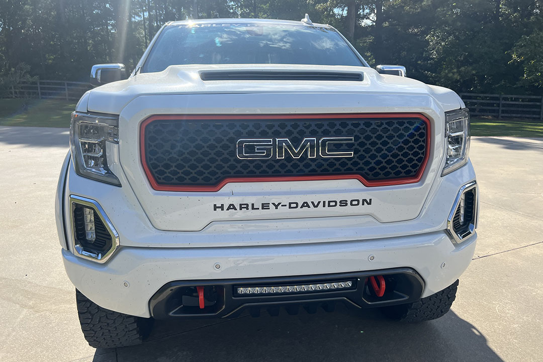 3rd Image of a 2022 GMC SIERRA 1500 DENALI