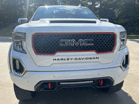 Image 4 of 16 of a 2022 GMC SIERRA 1500 DENALI