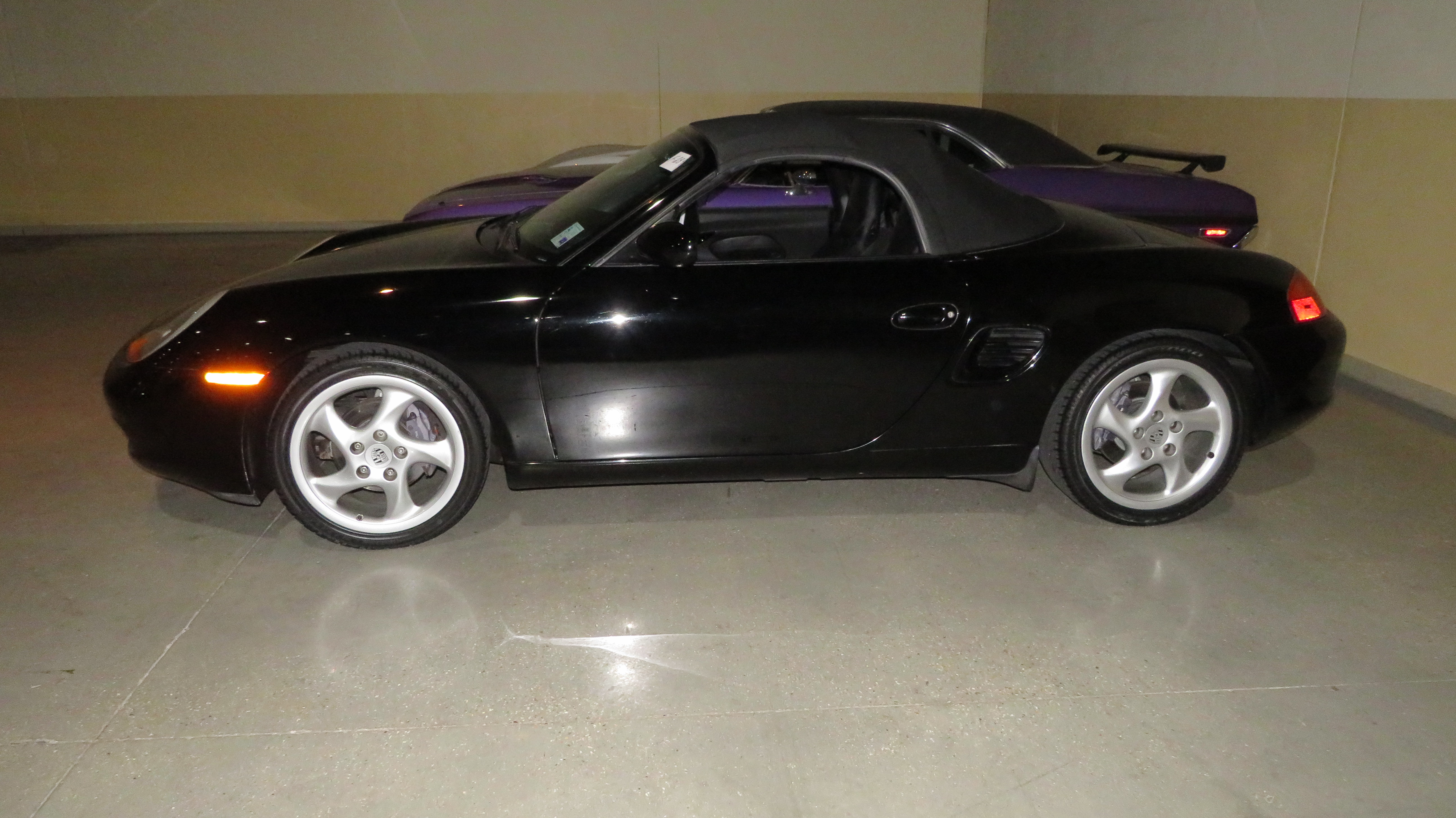 2nd Image of a 1998 PORSCHE BOXSTER