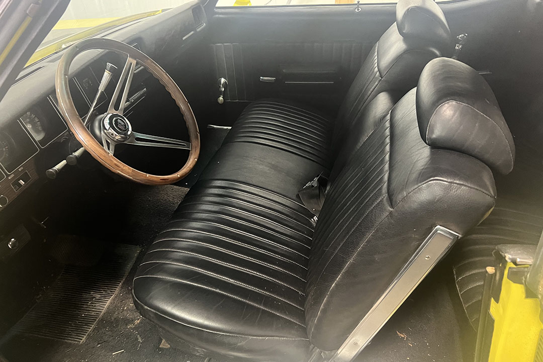 2nd Image of a 1971 BUICK SKYLARK