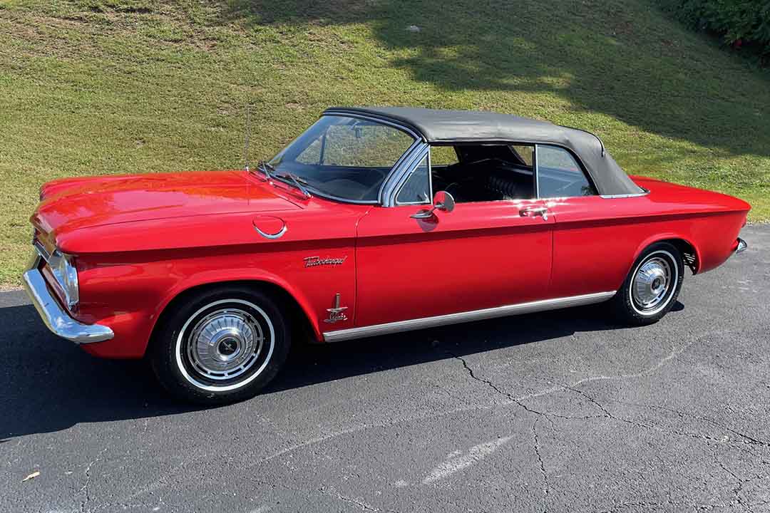 2nd Image of a 1962 CHEVROLET CORVAIR