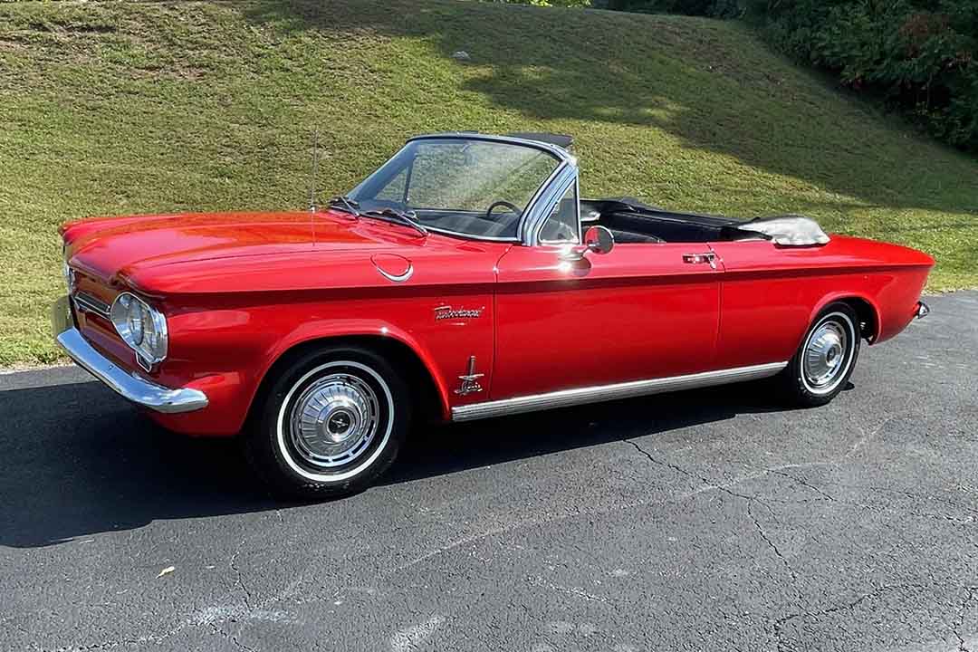 4th Image of a 1962 CHEVROLET CORVAIR