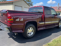 Image 6 of 17 of a 2000 GMC SIERRA 1500