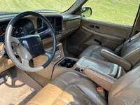 Image 11 of 17 of a 2000 GMC SIERRA 1500