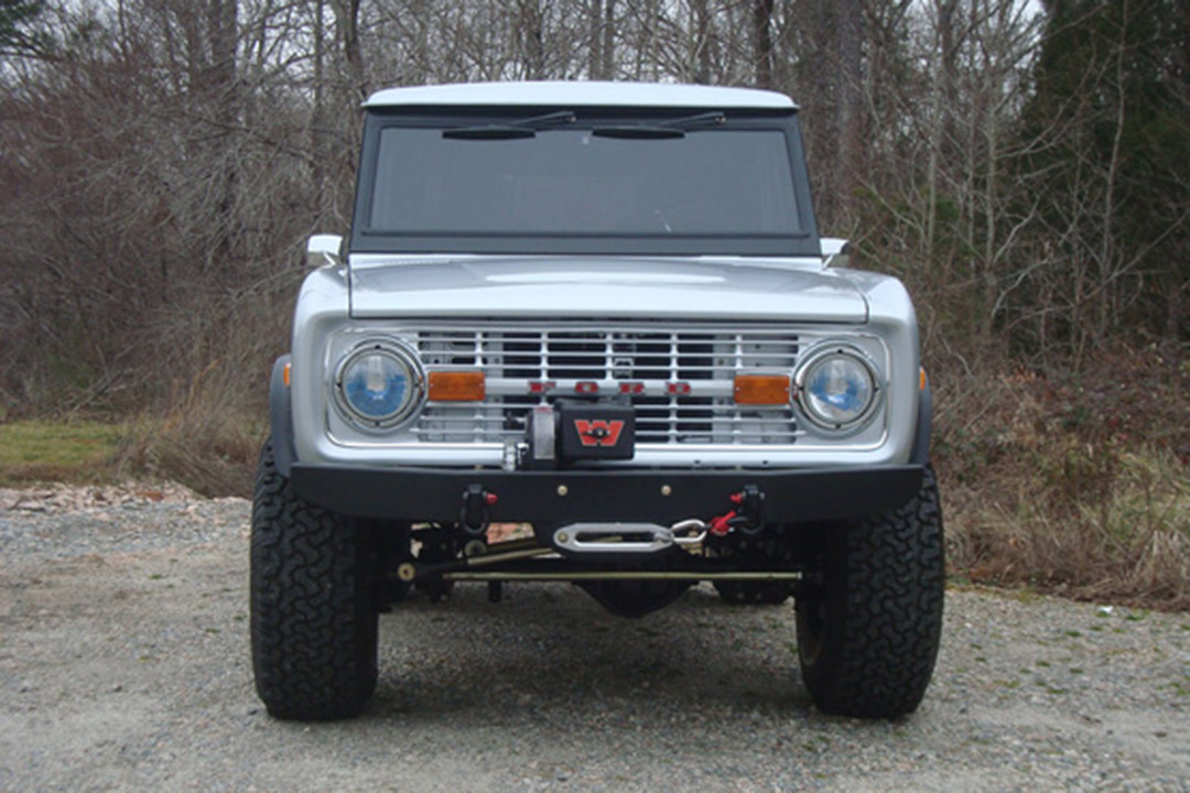 3rd Image of a 1976 FORD BRONCO