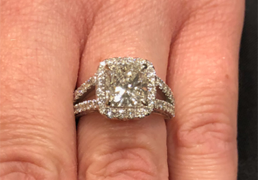 1st Image of a 2 DIAMOND RING