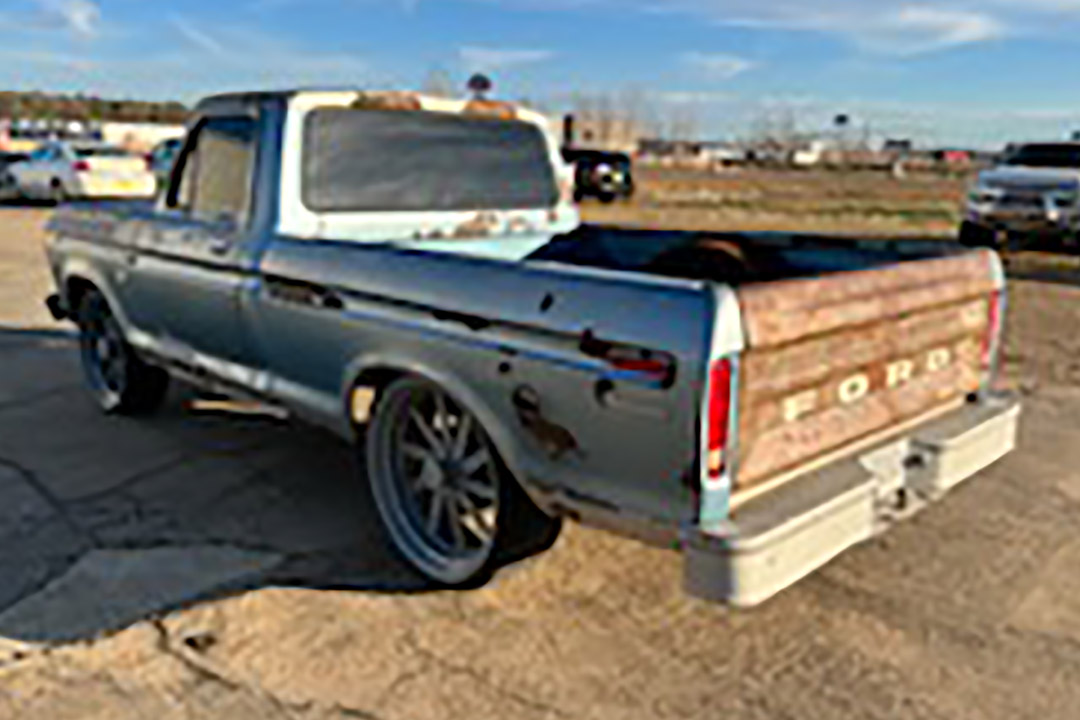 2nd Image of a 1976 FORD F100