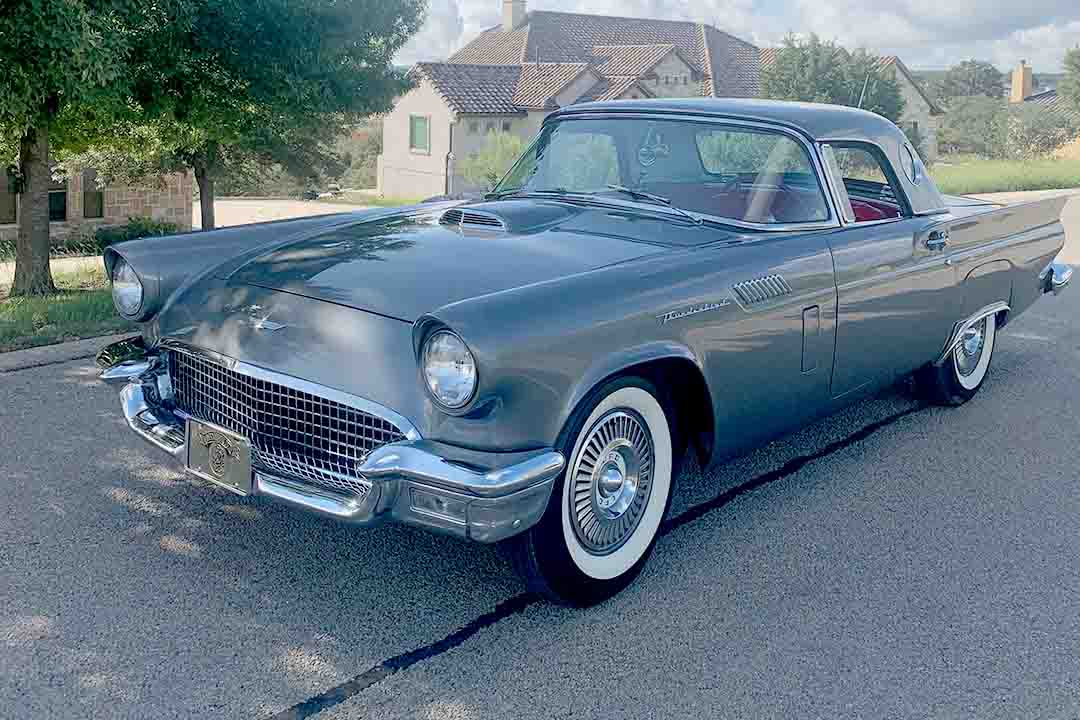 2nd Image of a 1957 FORD THUNDERBIRD