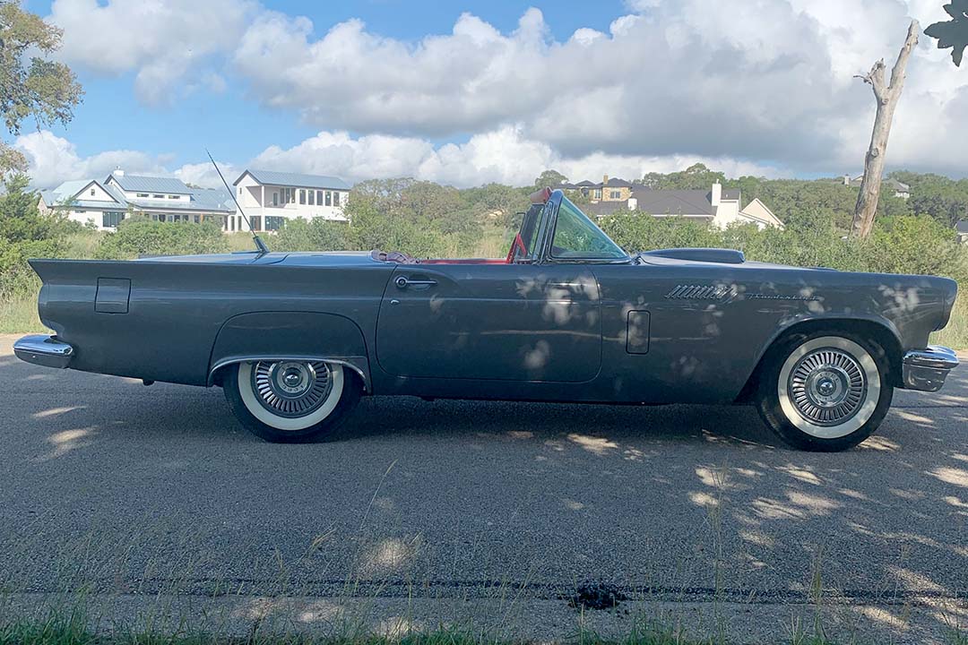 11th Image of a 1957 FORD THUNDERBIRD