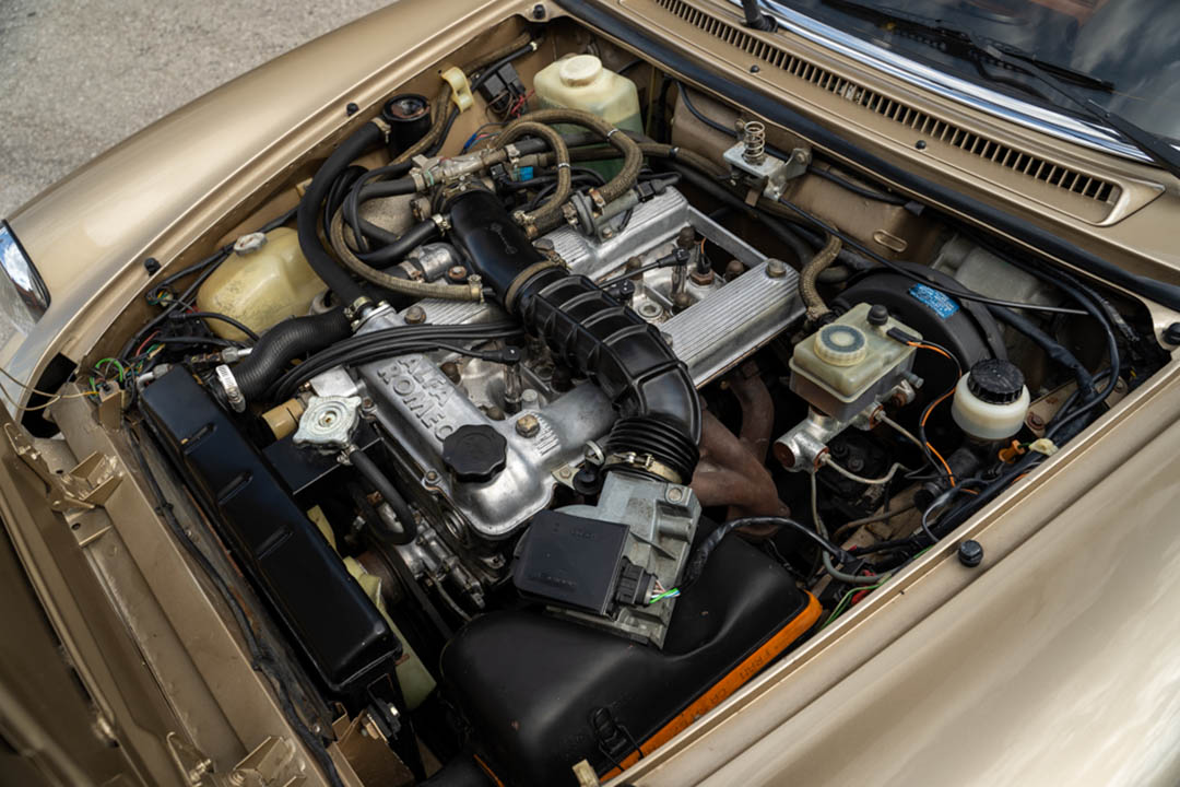 18th Image of a 1986 ALFA ROMEO SPIDER VELOCE