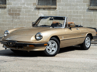 Image 2 of 20 of a 1986 ALFA ROMEO SPIDER VELOCE