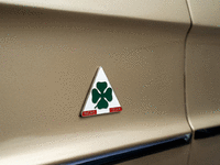 Image 15 of 20 of a 1986 ALFA ROMEO SPIDER VELOCE