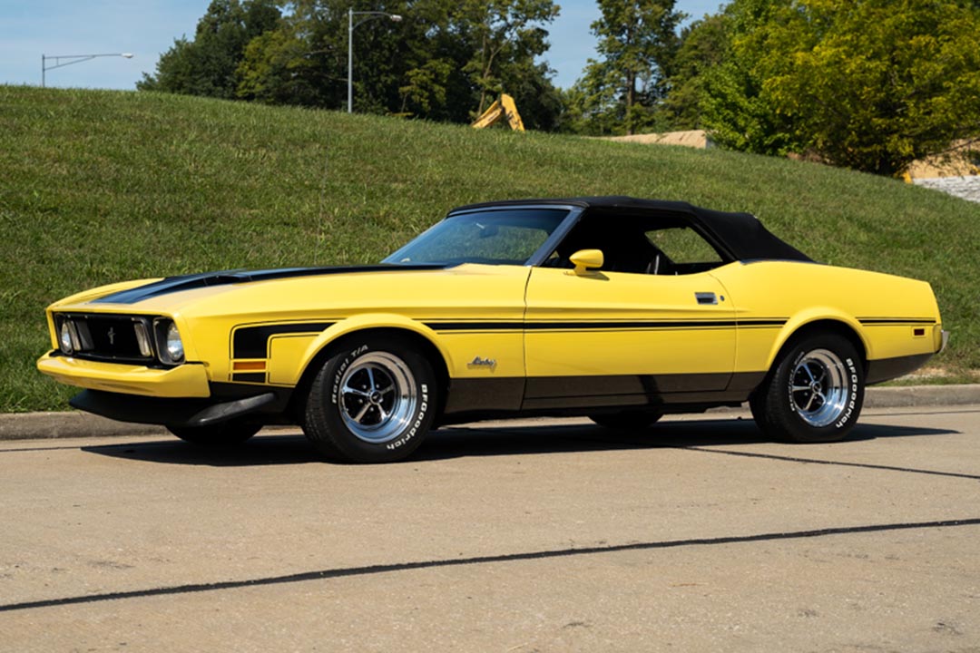 1st Image of a 1973 FORD MUSTANG
